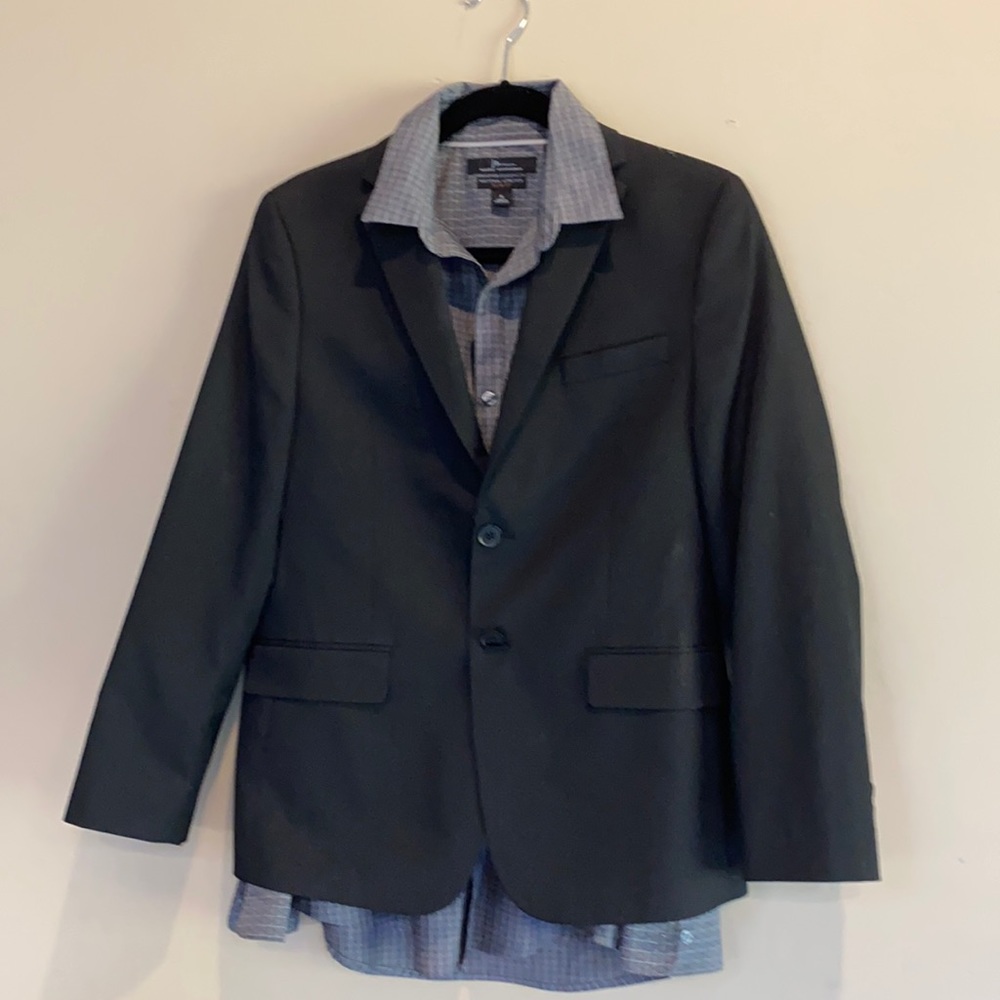 Michael Strahan boys suit with Mark Anthony shirt